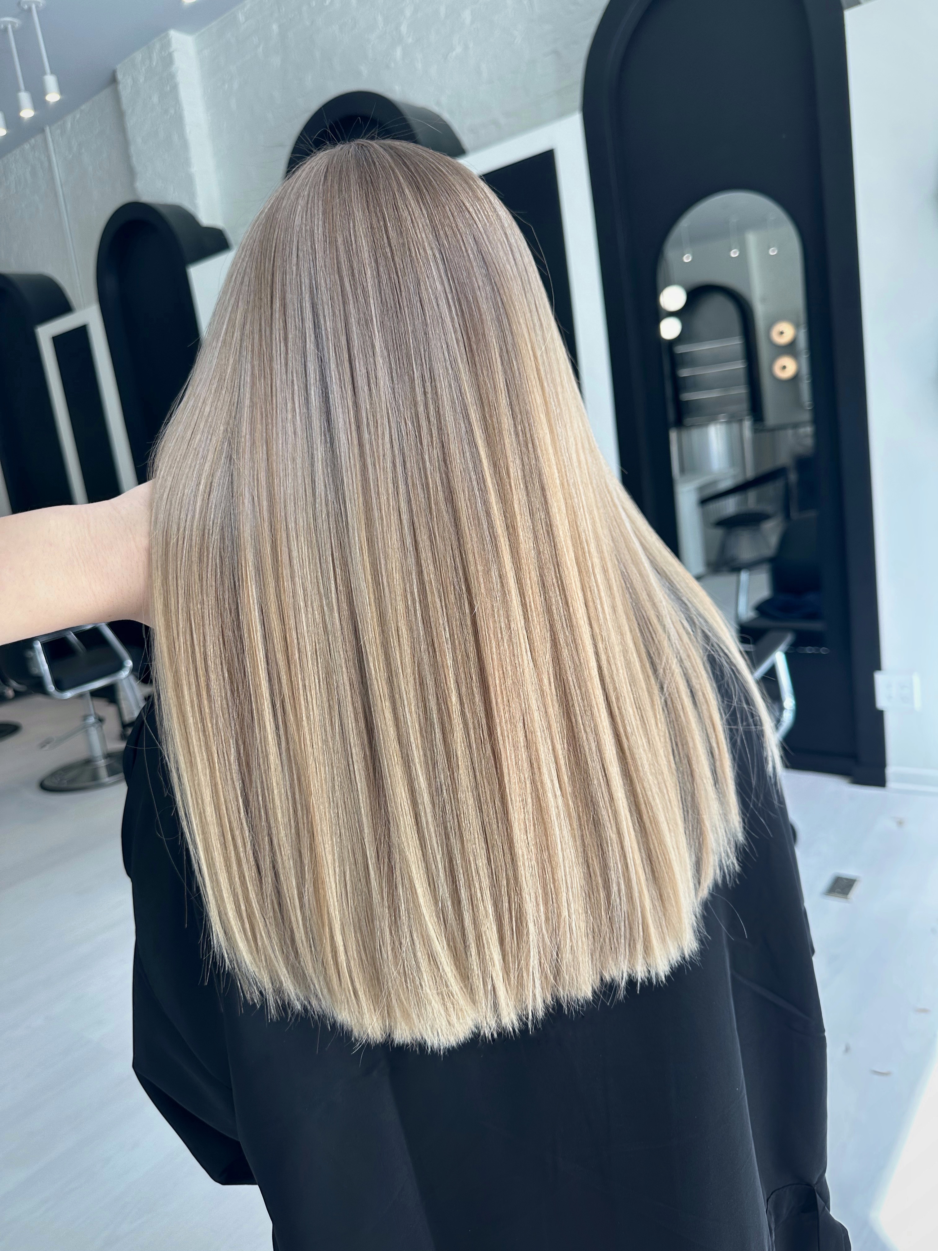  She Is Art studio Blonde AirTouch coloring result