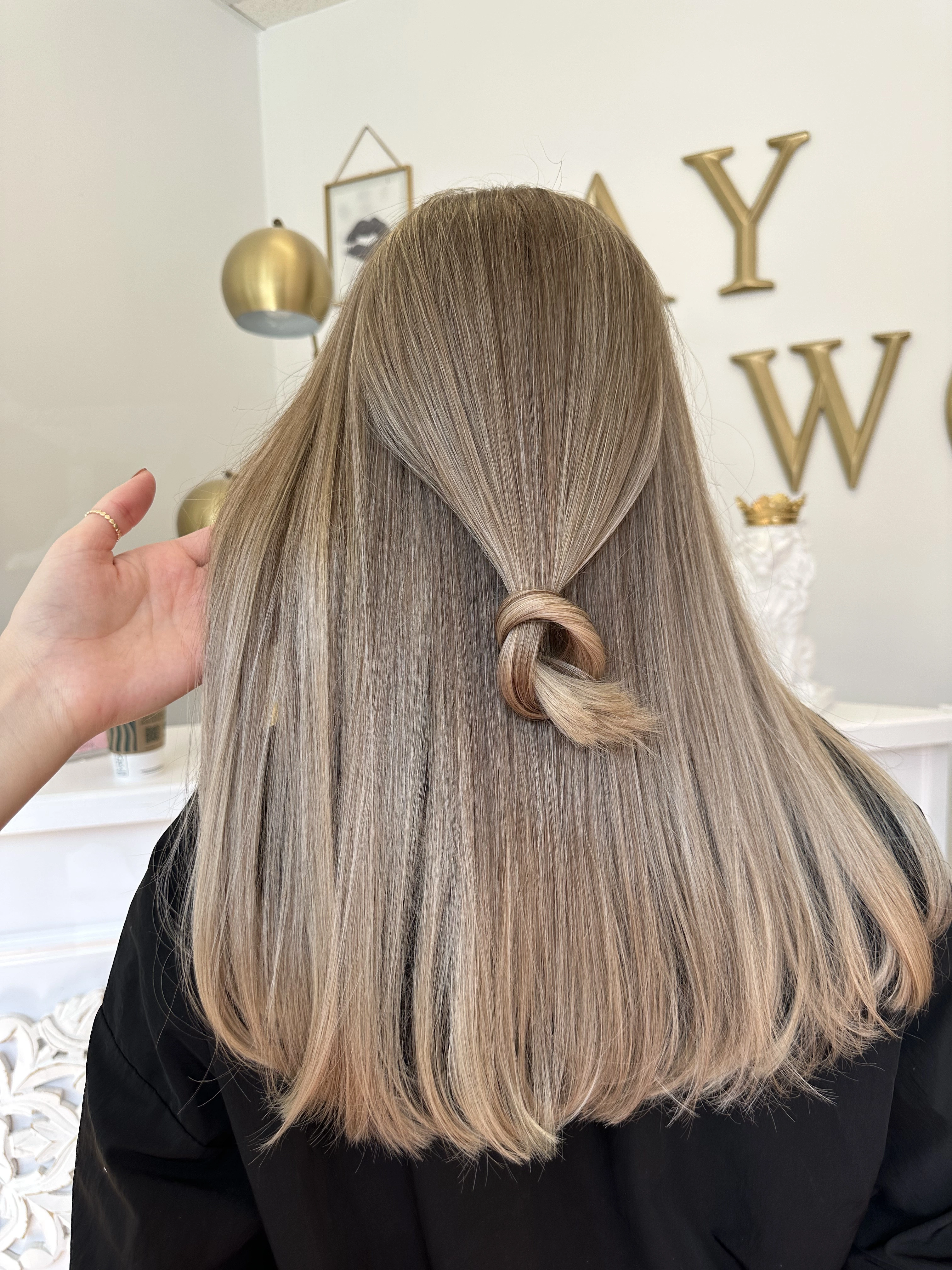 She Is Art studio Brunette AirTouch coloring result