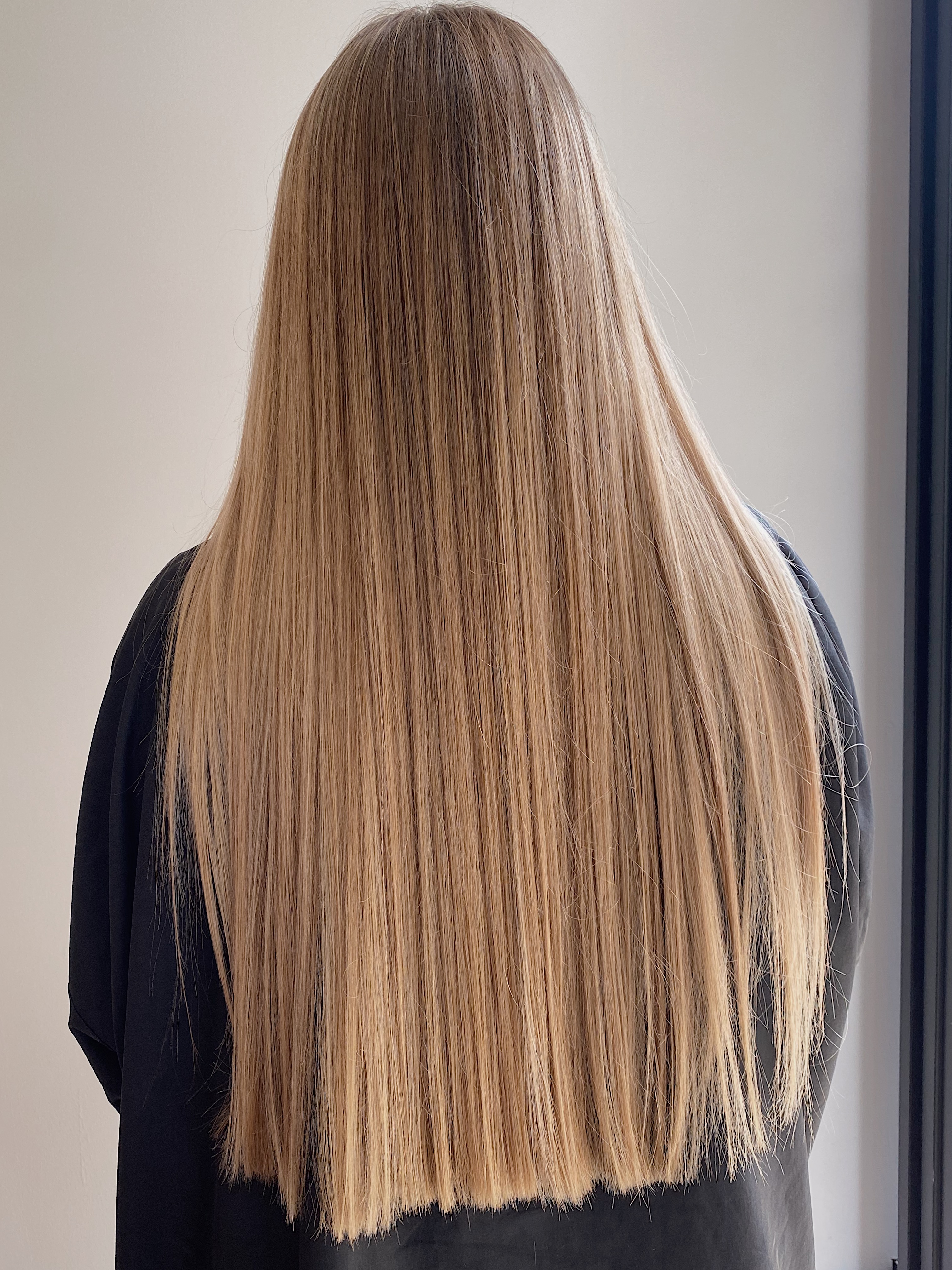 She Is Art studio Brunette AirTouch coloring result