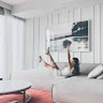 She Is Art studio client